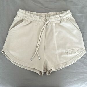 Six stories wifey shorts